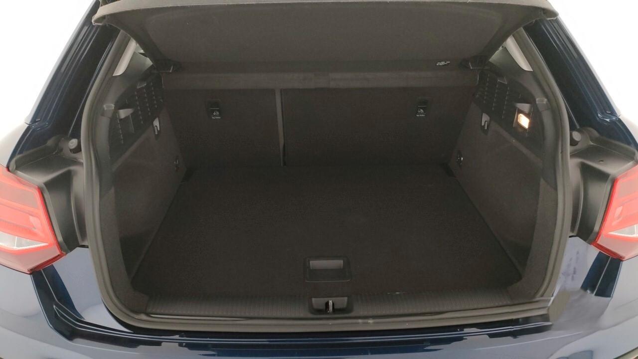 Audi Q2 30 TDI Identity Black