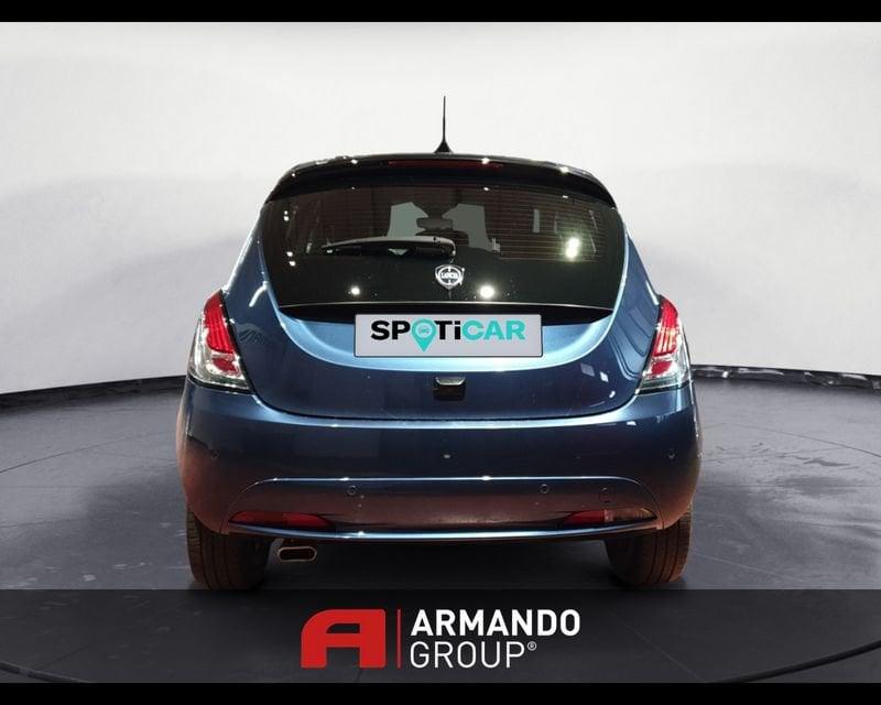 Lancia Ypsilon 3ª serie 1.0 FireFly 5 porte S&S Hybrid Platino