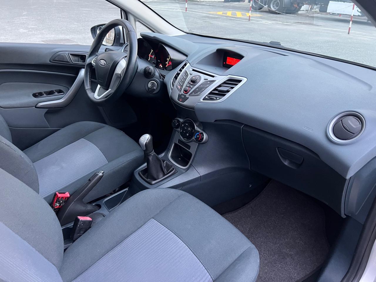 Ford Fiesta 1.2 82 CV 5 porte Titanium