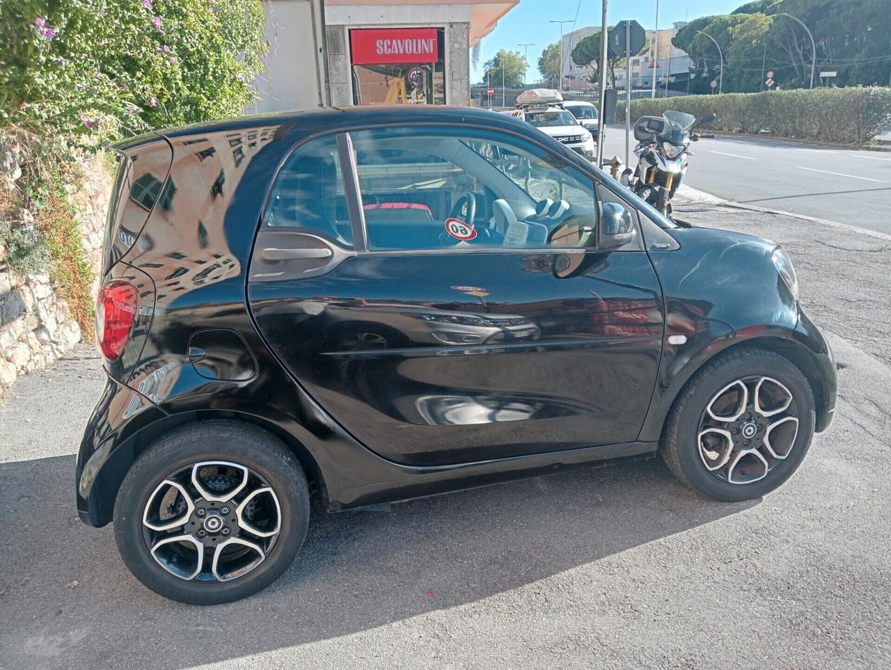 Smart ForTwo 1000 62 kW coupé passion cambio manuale