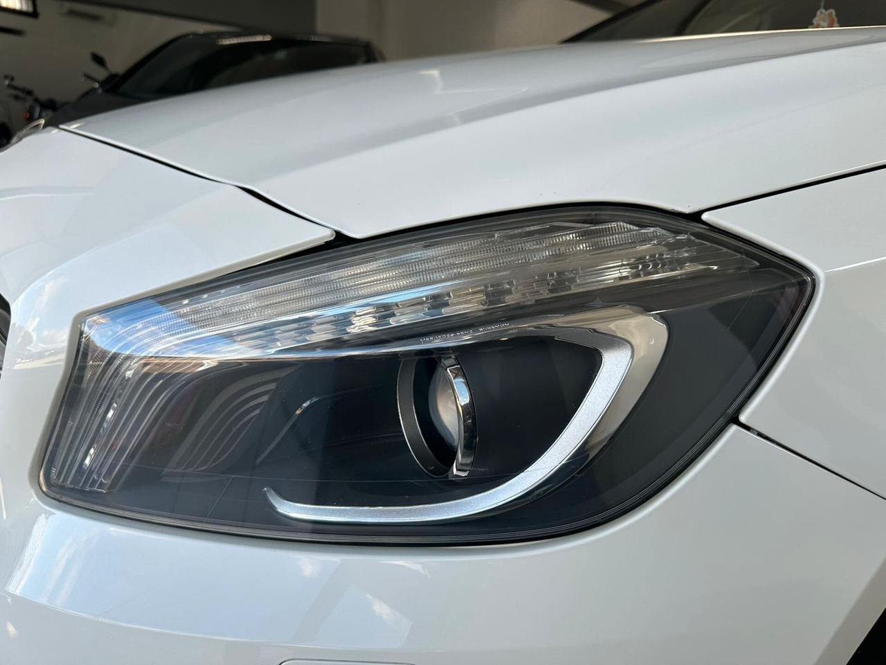 Mercedes-benz Classe A 180 CDI 109cv TETTO APRIBILE FULL LED