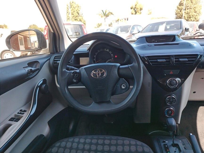 Toyota iQ 1.0 CVT Trend