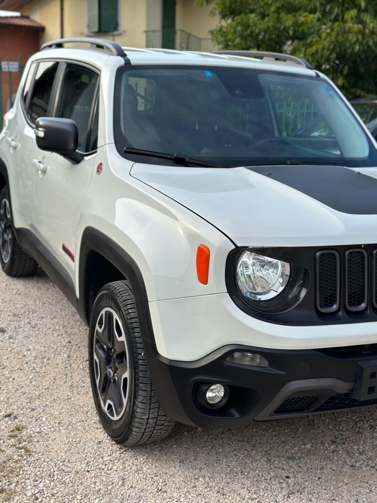Jeep RENEGADE 2.0 MJT 4WD TRAILHAWK EU6B KMCERT