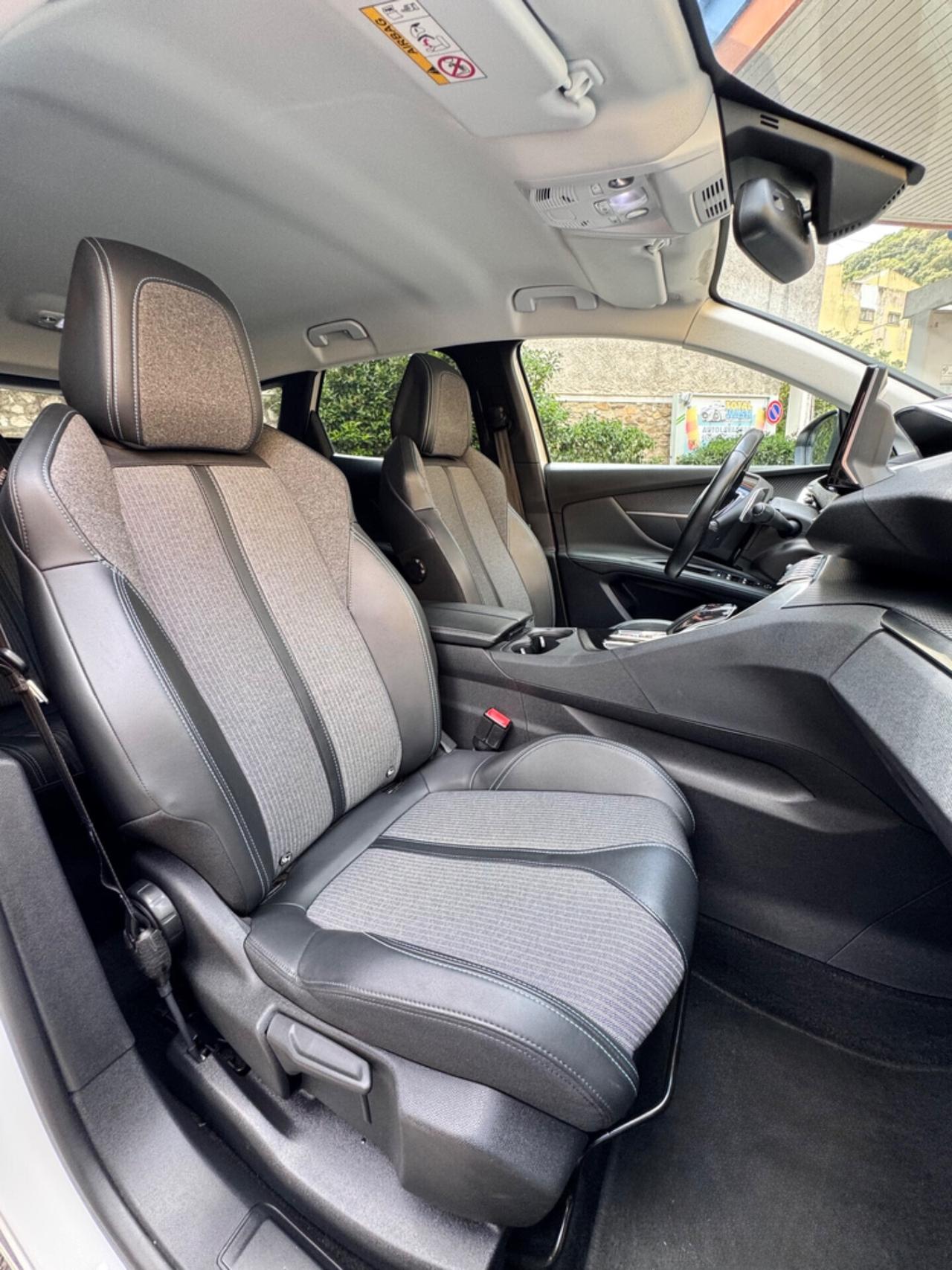 Peugeot 3008 BlueHDi 130 S&S EAT8 Allure