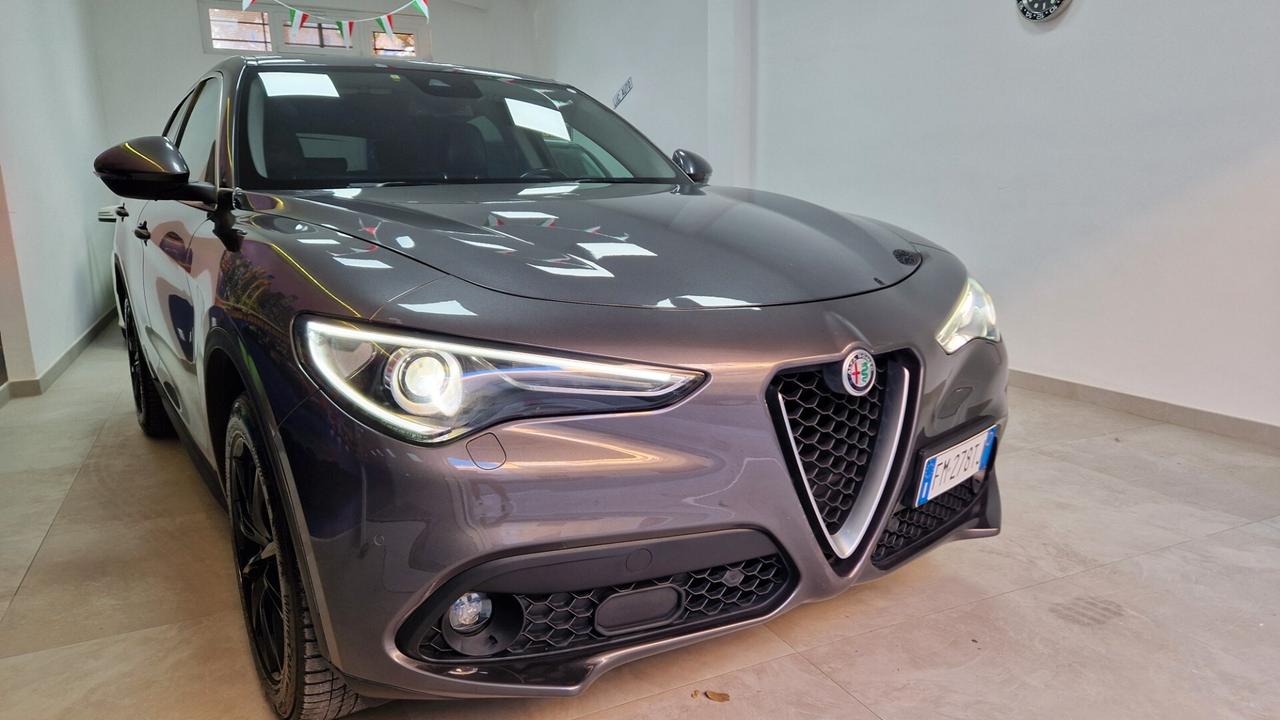 Alfa Romeo Stelvio 2.2 Turbodiesel 210 CV AT8 Q4 Executive