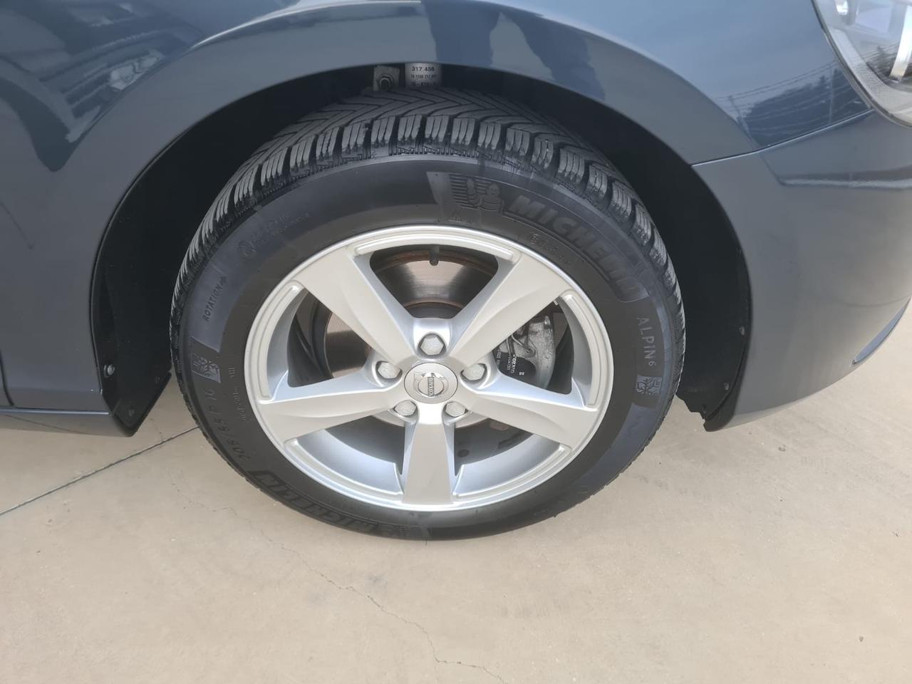 Volvo V40 D2 Business