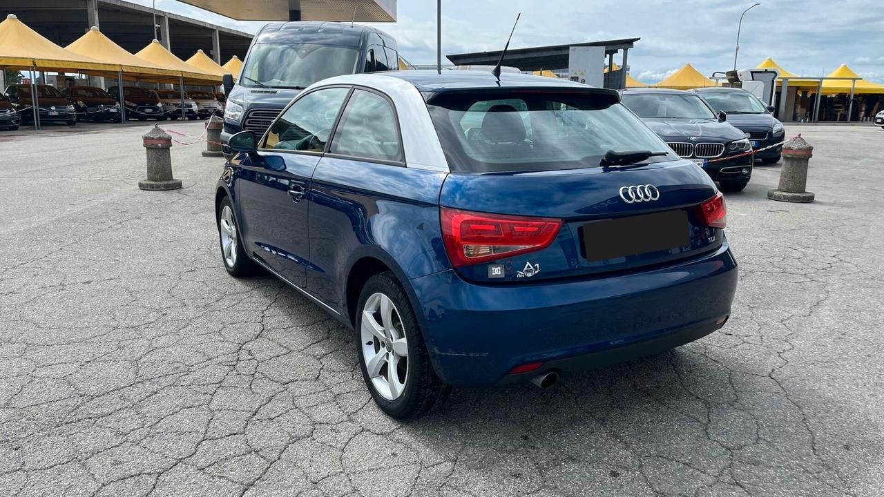 Audi A1 SPB 1.6 TDI 105 CV Attraction