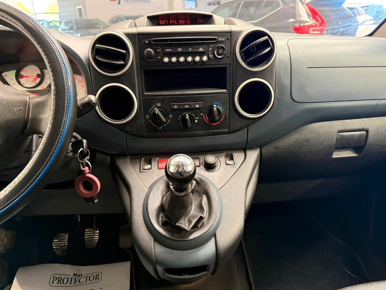 Peugeot Partner Tepee 1.6 HDi 75CV Access autocarro 5 posti