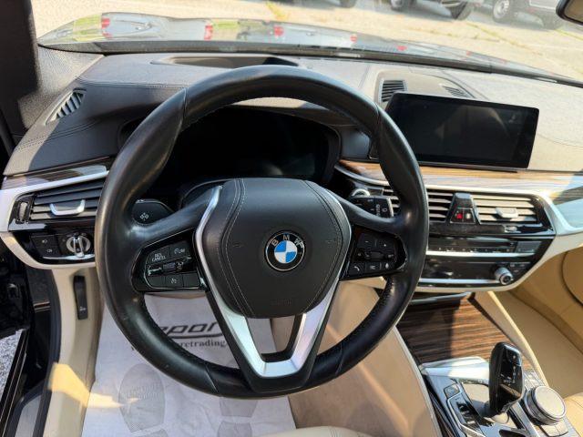 BMW 530 d xDrive Touring Luxury