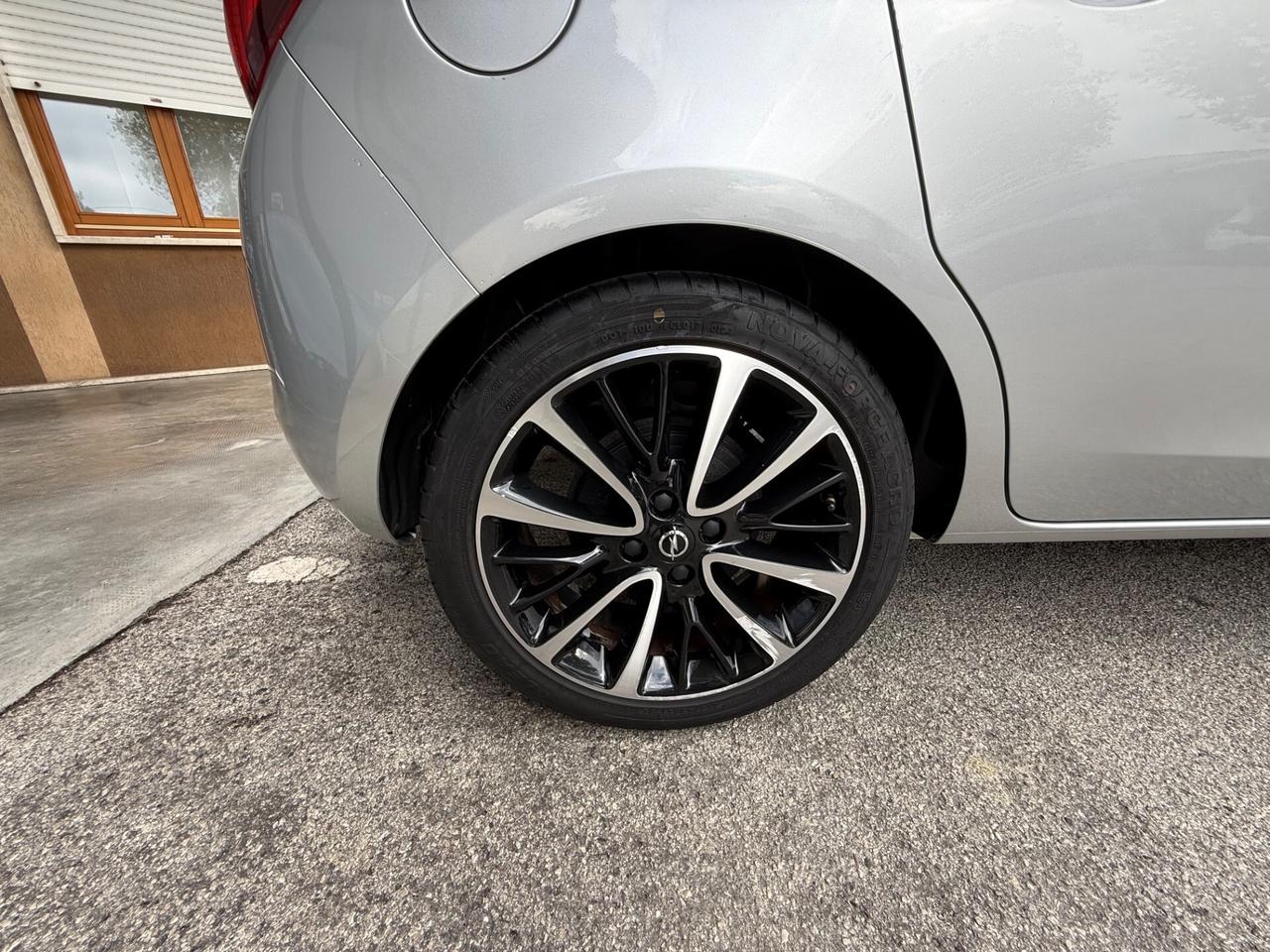 Opel Corsa 1.2 Benzina/Gpl - Neopatentati