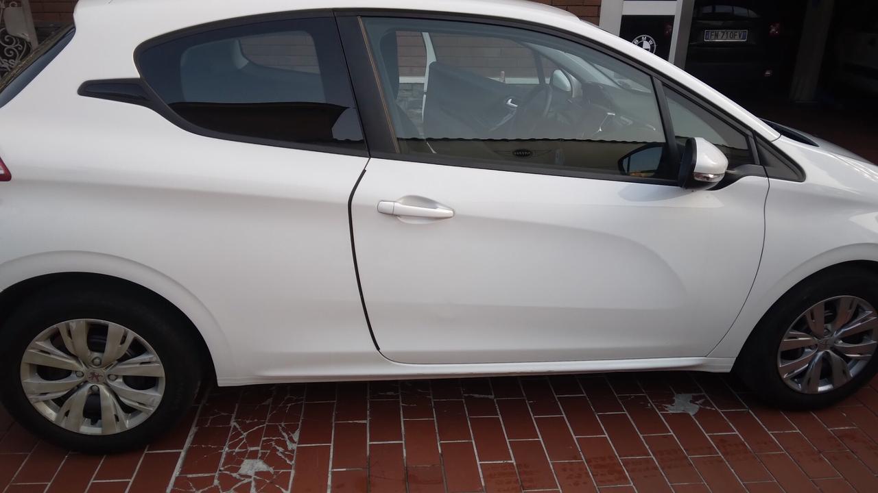 Peugeot 208 1.2 VTi 82 CV 3 porte Active