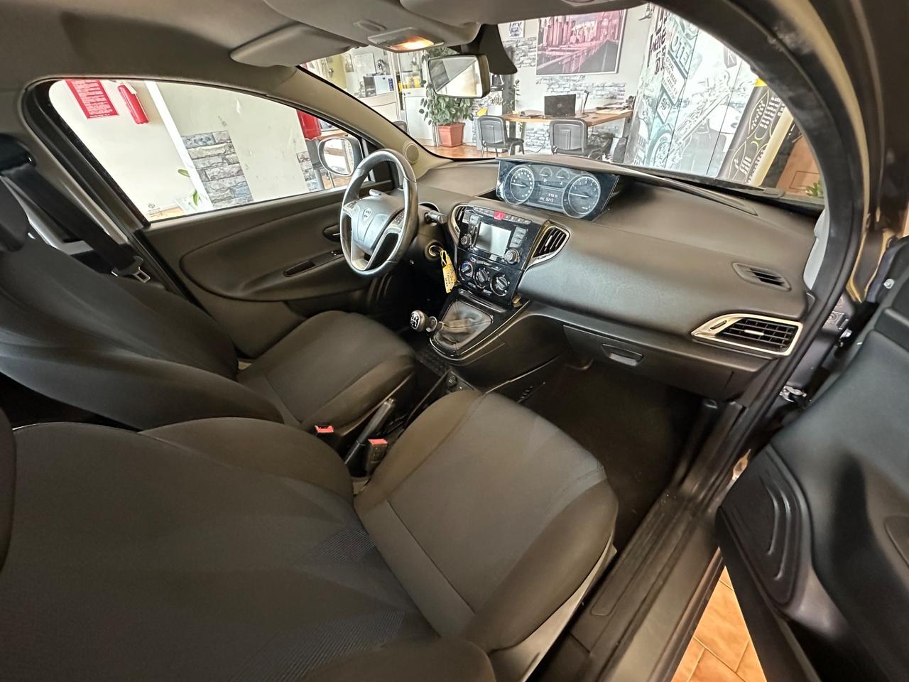 Lancia Ypsilon 1.2benz. 97.000km