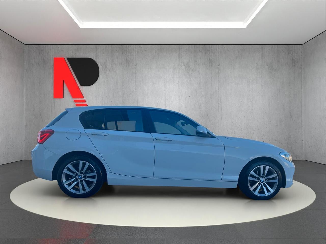 Bmw 116d 5p. Advantage Auto.