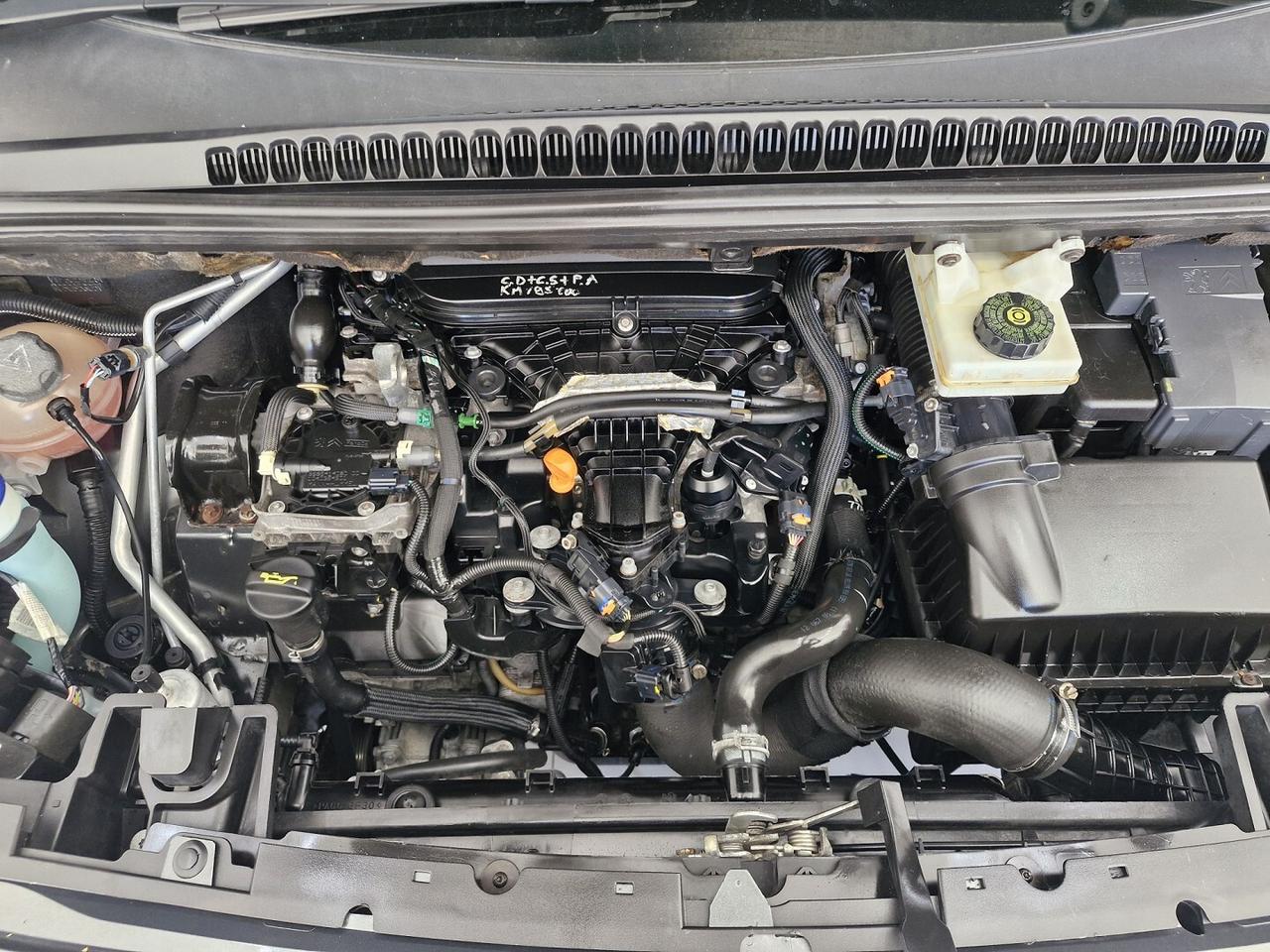 PEUGEOT 5008 2.0 DIESEL150CV 7 POSTI
