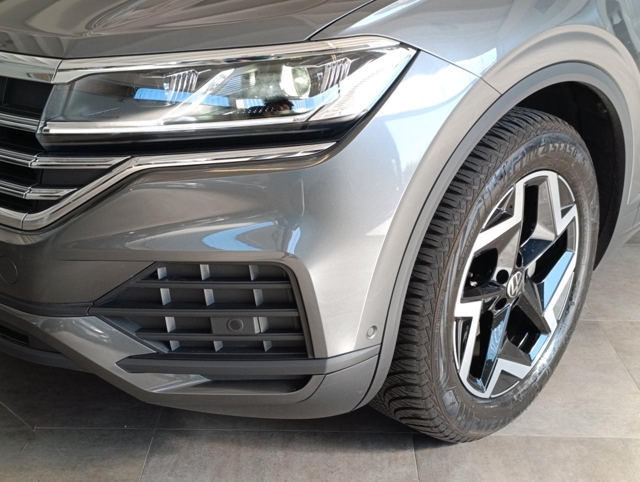Volkswagen Touareg 3.0 V6 tdi scr Elegance 231cv auto