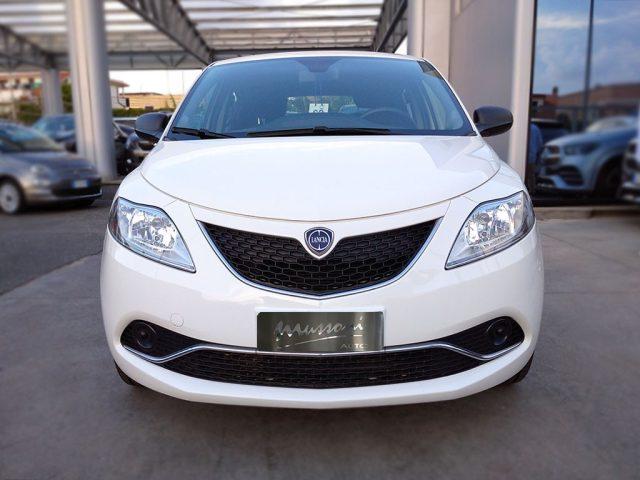 LANCIA Ypsilon 1.2 69 CV 5 porte Silver