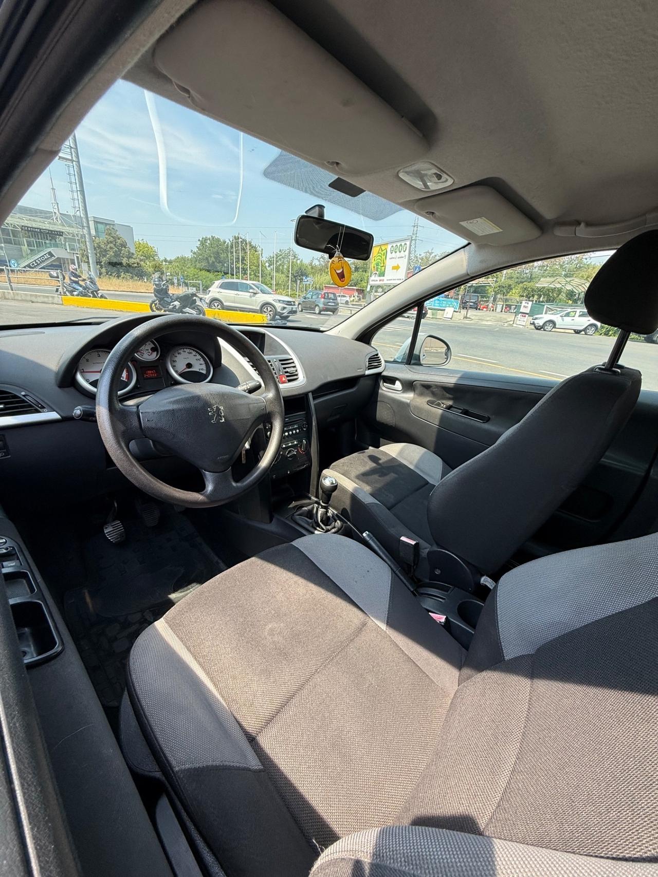 Peugeot 207 1.4 HDi 70CV 3p. XS