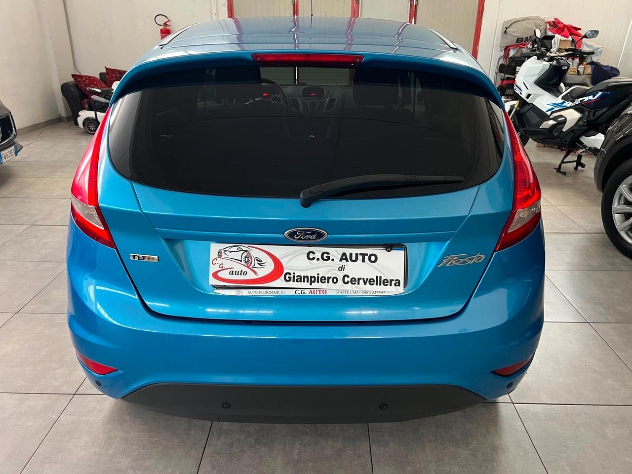 Ford Fiesta 1.4 68 CV TDCi - TITANIUM - 2010