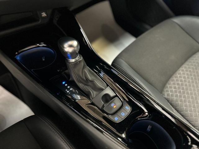 TOYOTA C-HR 2.0 Hybrid E-CVT Morebusiness
