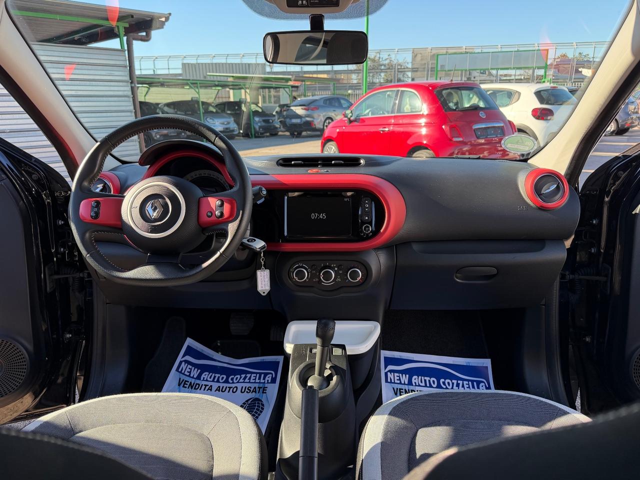 Renault Twingo TCe 90 CV EDC Intens