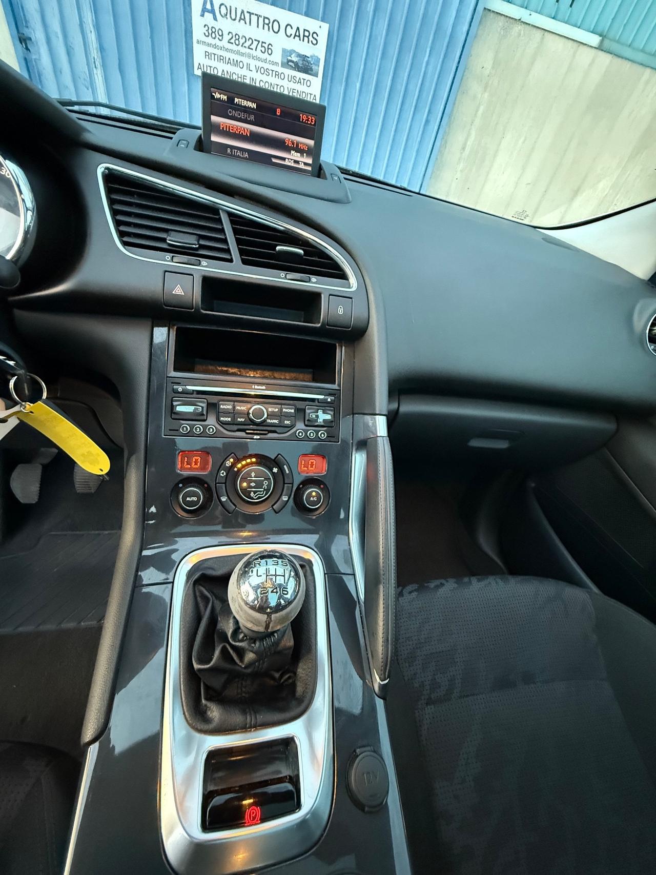 Peugeot 3008 1.6 HDi 110CV Tecno