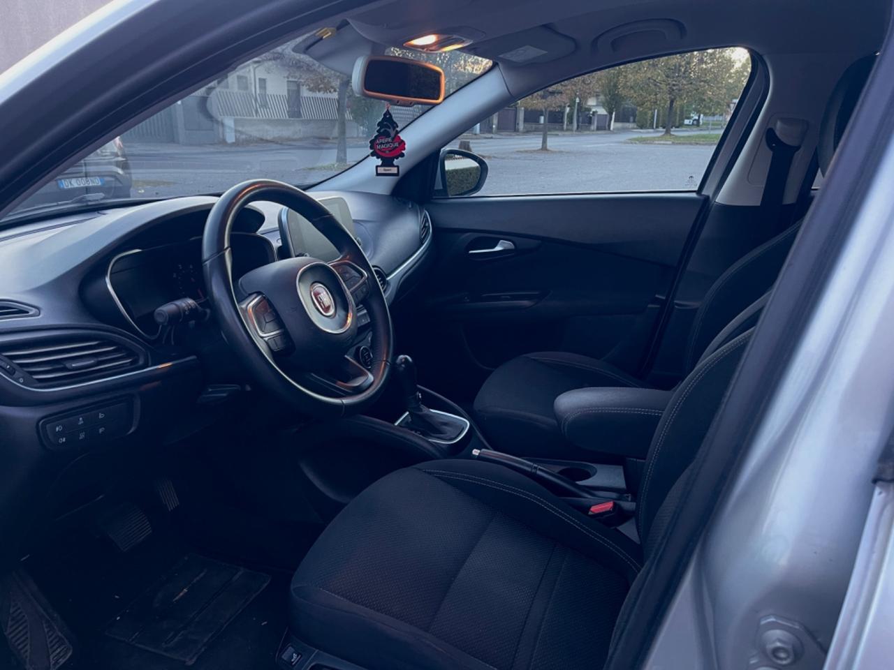 Fiat Tipo 1.6 Mjt S&S DCT 5 porte Lounge 2017