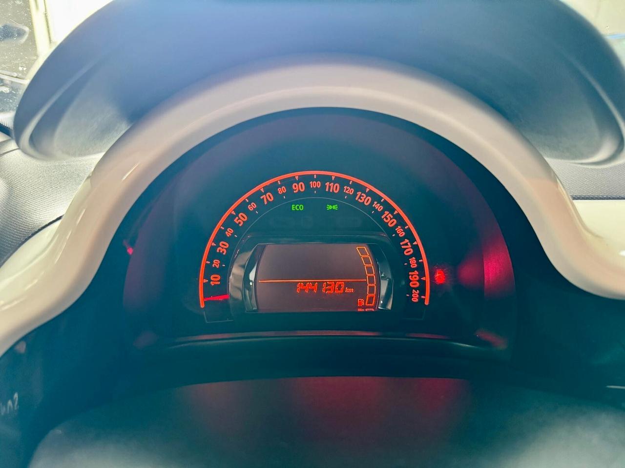 Renault Twingo 0.9 TCe 90cv EDC Intens 2016