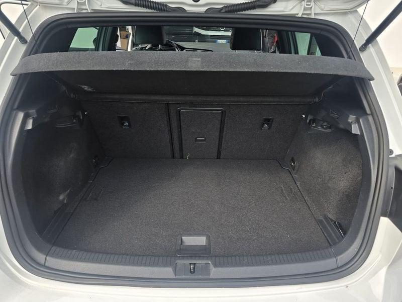Volkswagen Golf GT 2.0TSI DSG GTI Performance BMT