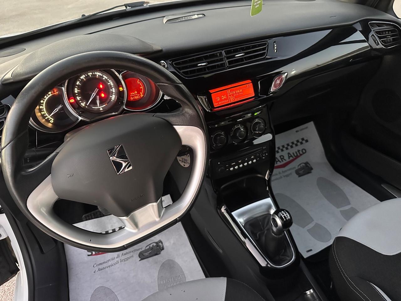 Citroen Ds DS3 2010 1.4 Benzina 95 CV Chic bi-colore