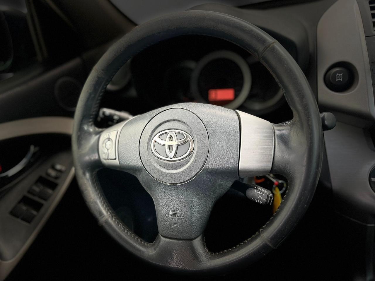 Toyota RAV 4 RAV4 2.2 D-4D 177 CV Sol Plus