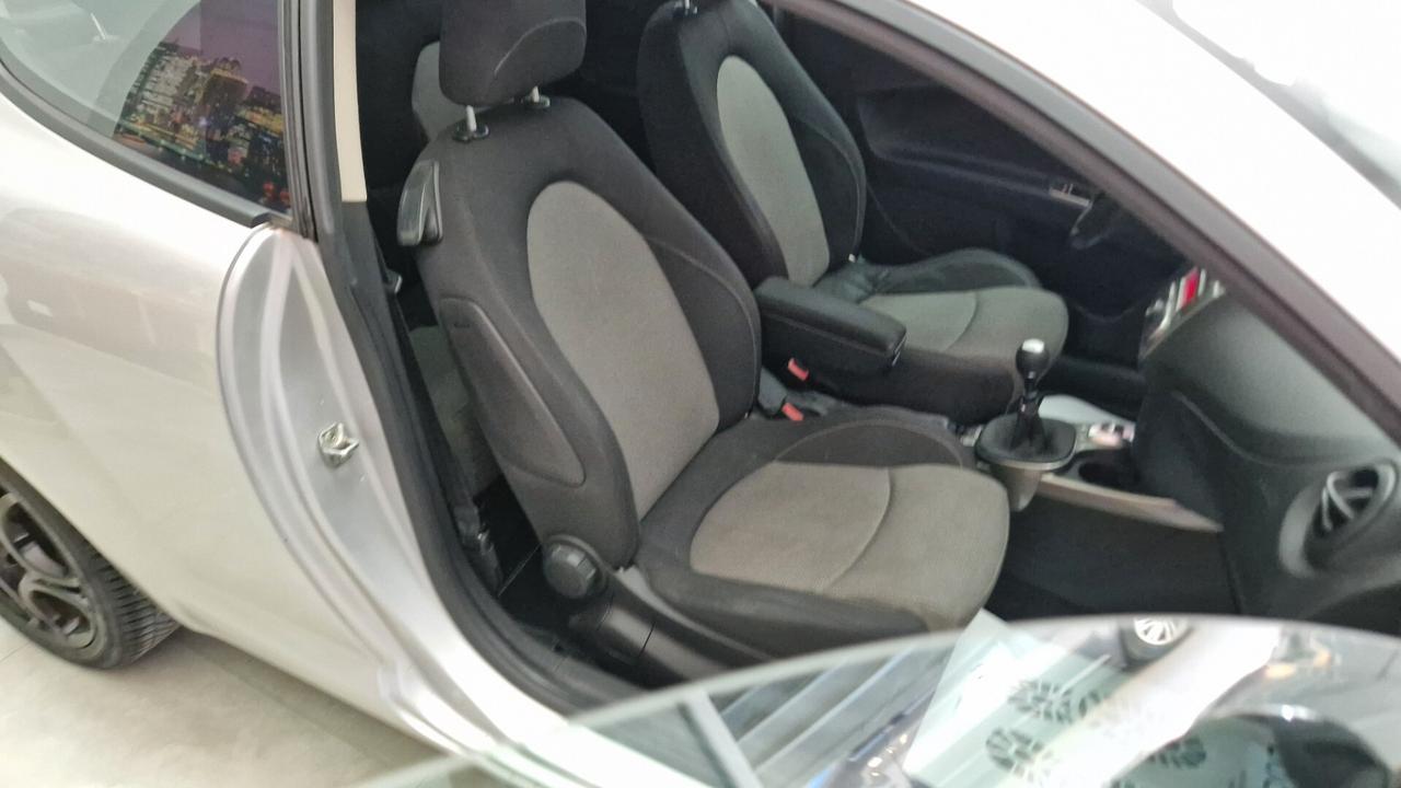 Alfa Romeo MiTo 1.3 JTDm-2 95 CV S&S Distinctive Premium Pack