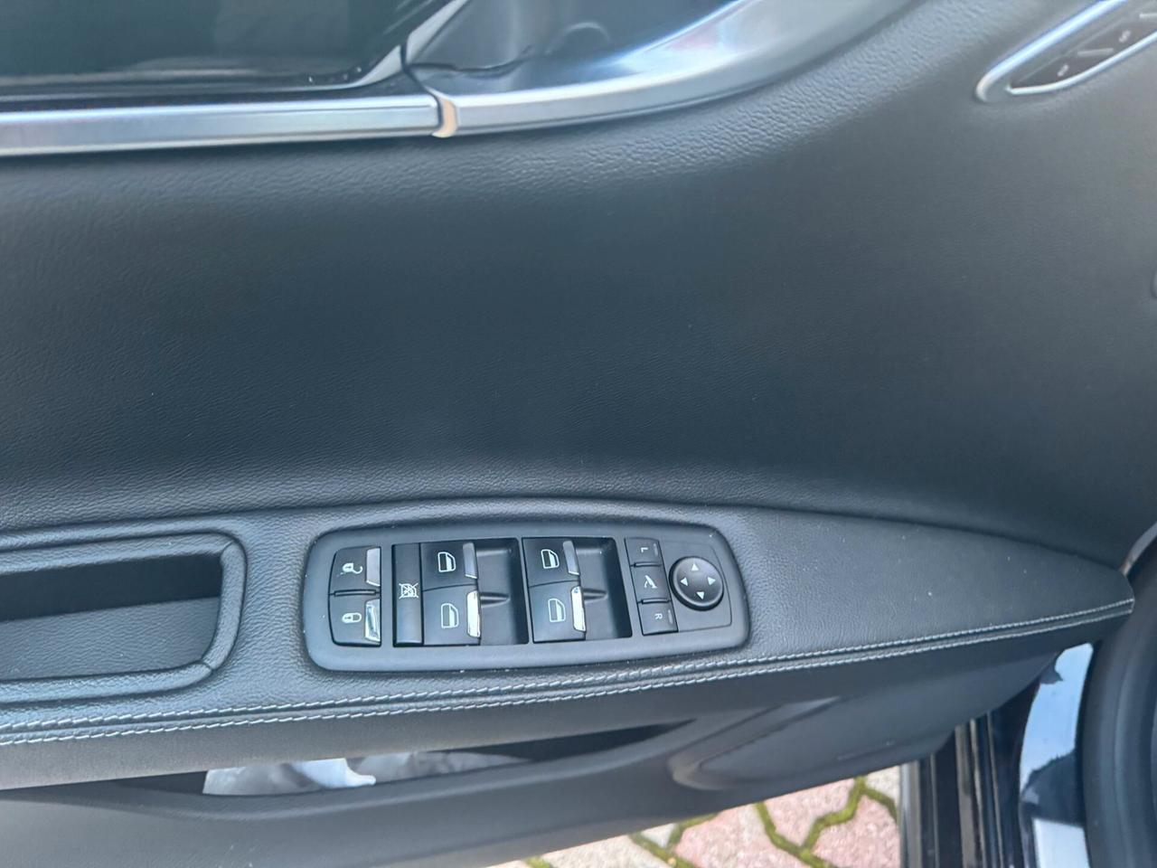 Maserati Ghibli V6 Diesel 275 CV Gransport