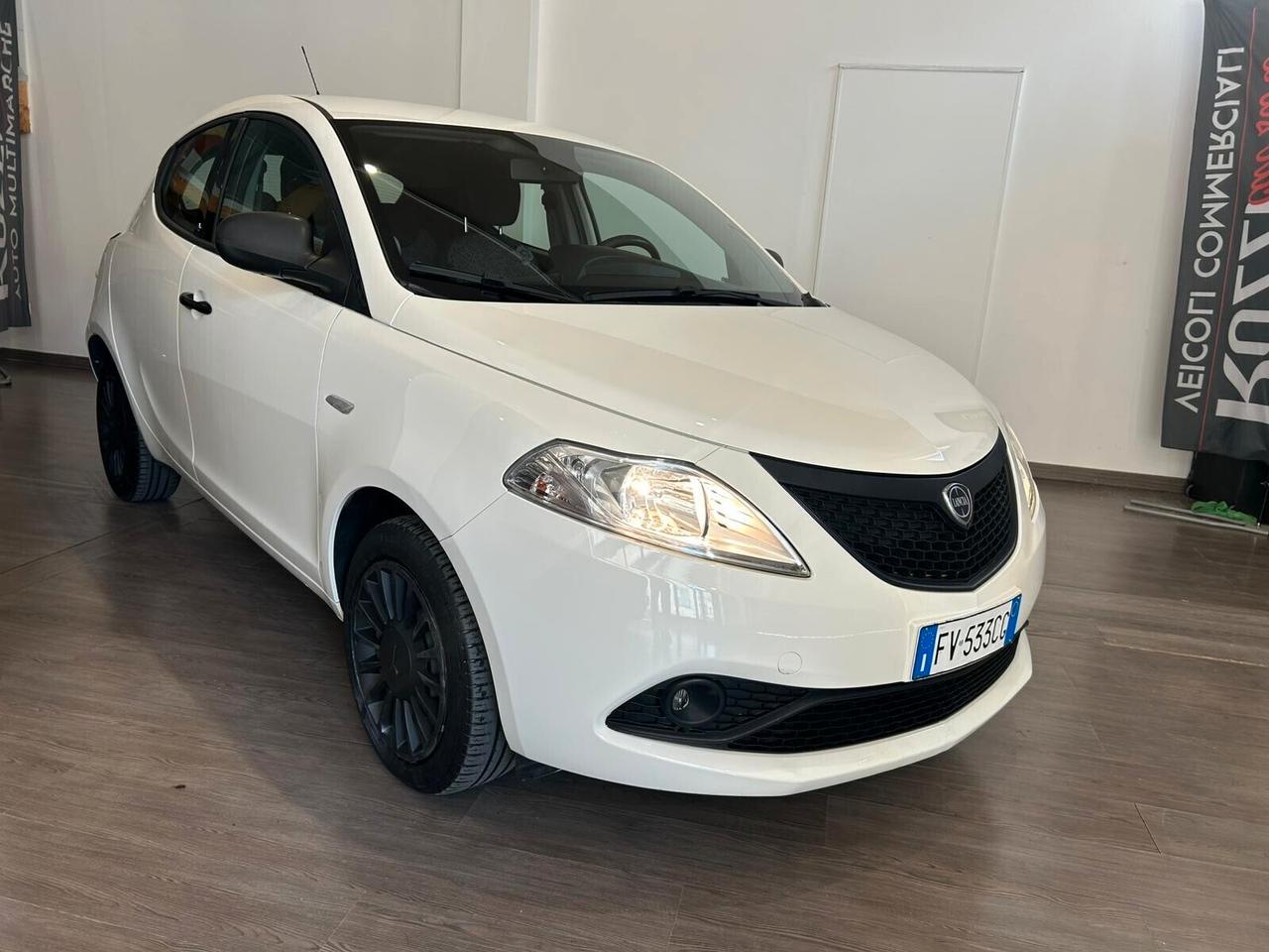 Lancia Ypsilon 1.2 69 CV KM 28000