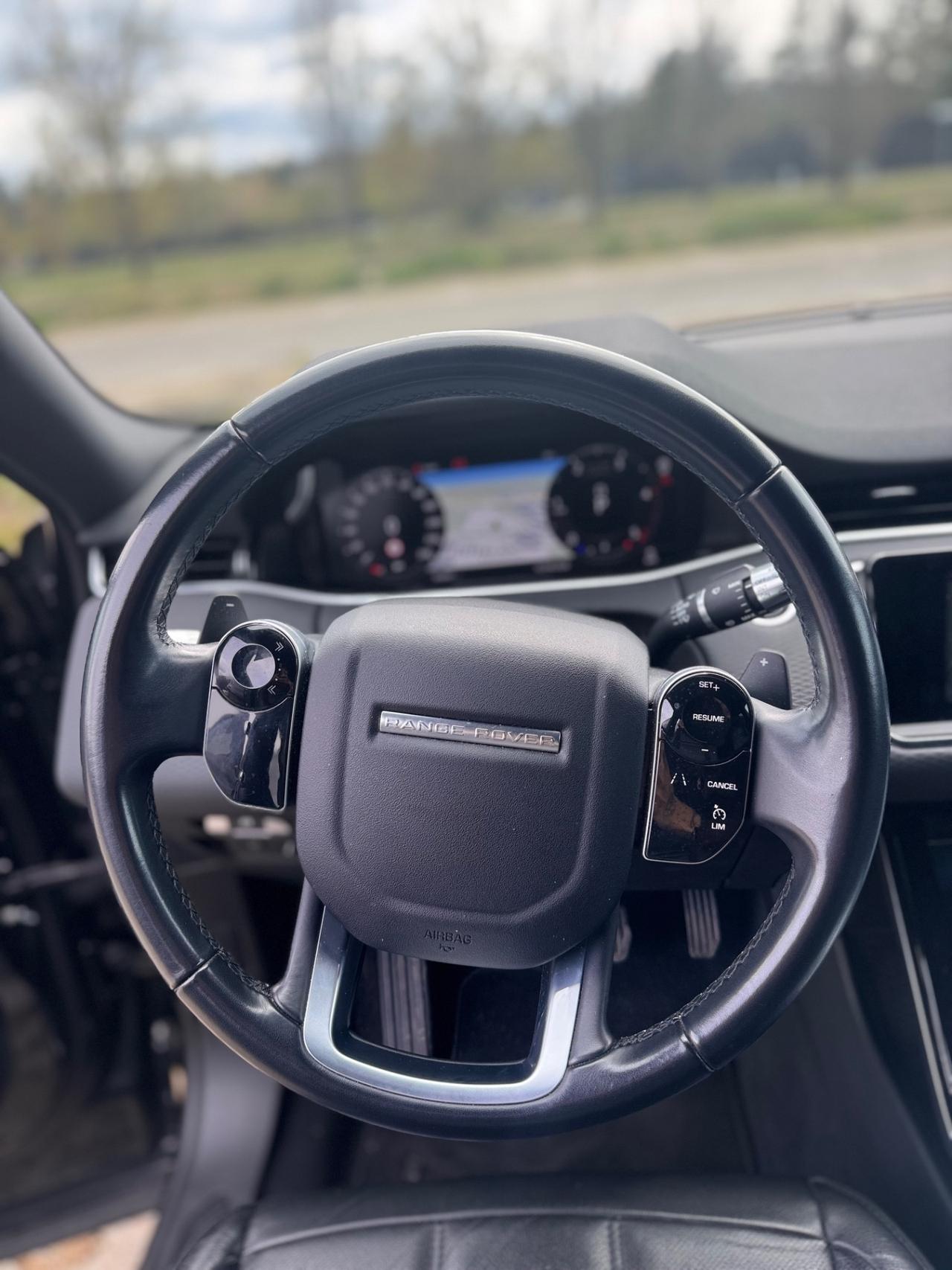 RANGE ROVER EVOQUE AUTOCARRO TOTAL BLACK