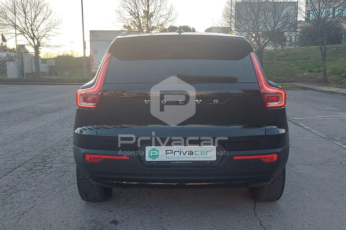 VOLVO XC40 B4 AWD Geartronic R-design