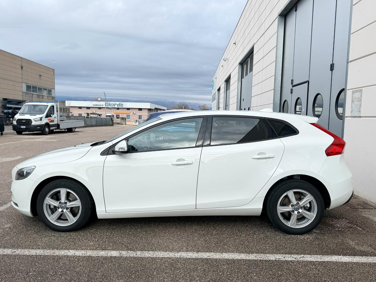 Volvo V40 D2 Geartronic Kinetic