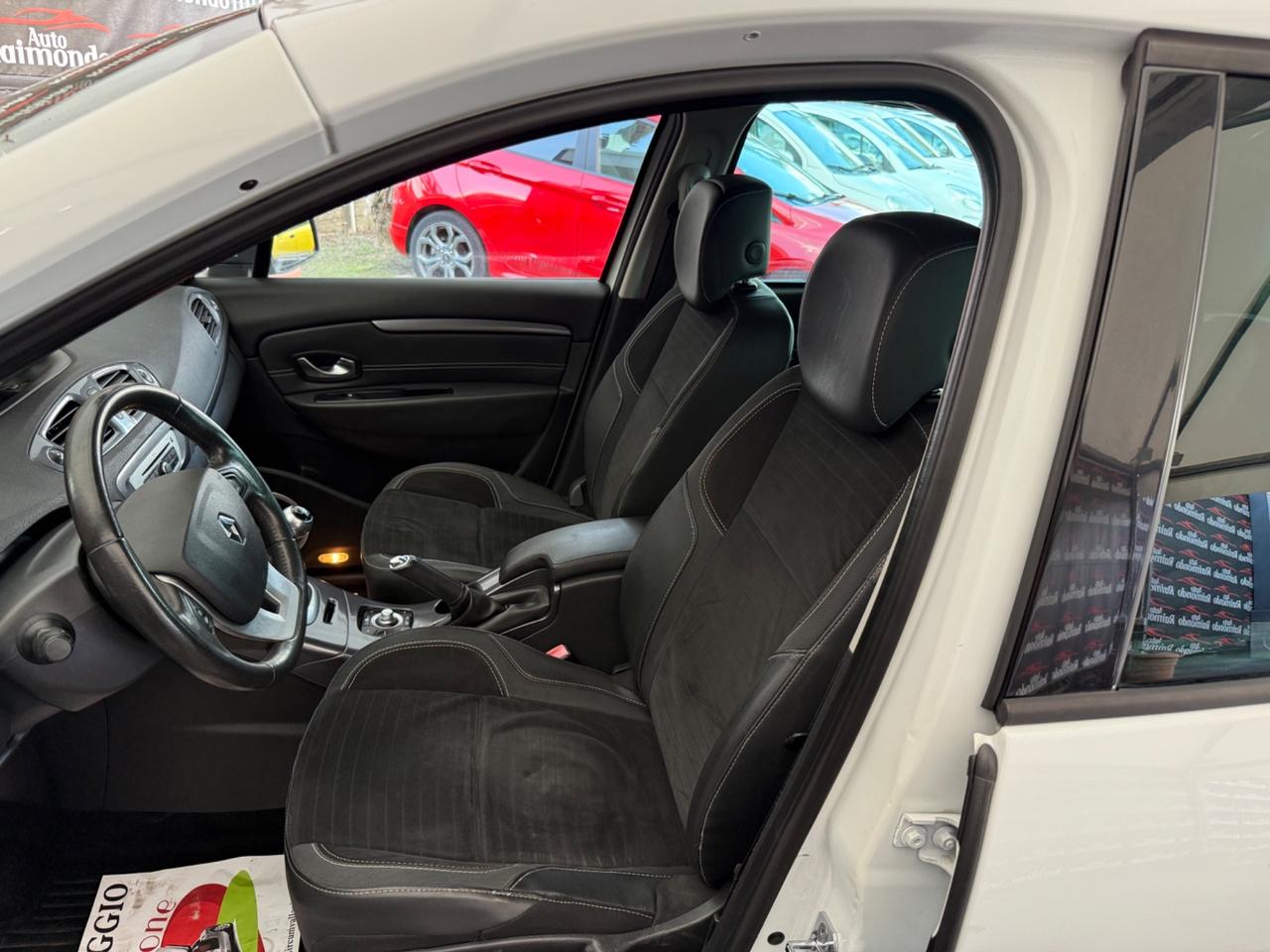 Renault Scénic XMod Cross 1.5 dCi 110CV Bose