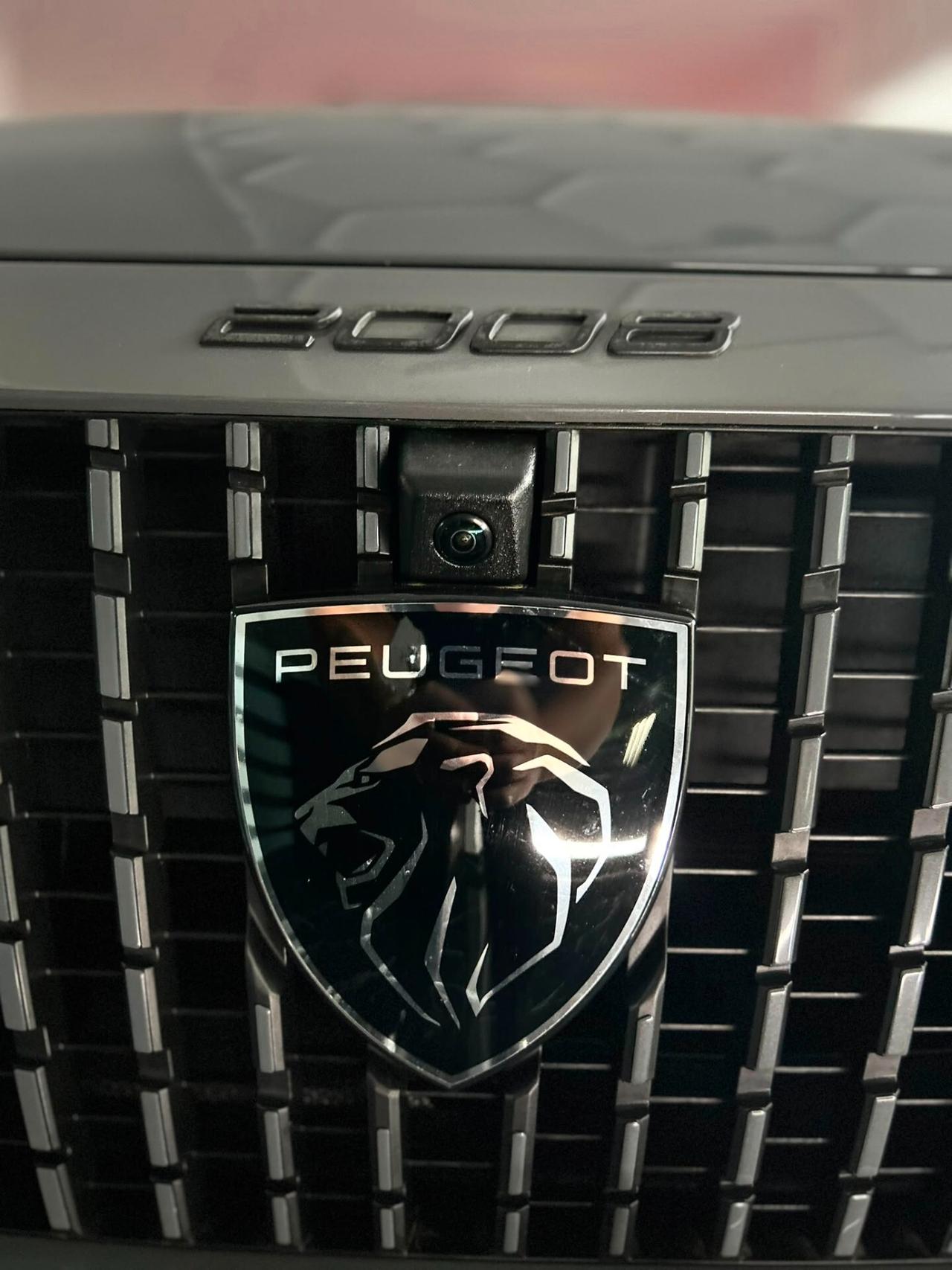 Peugeot 2008 PureTech 1.2 Benzina 100 cv S&S Allure
