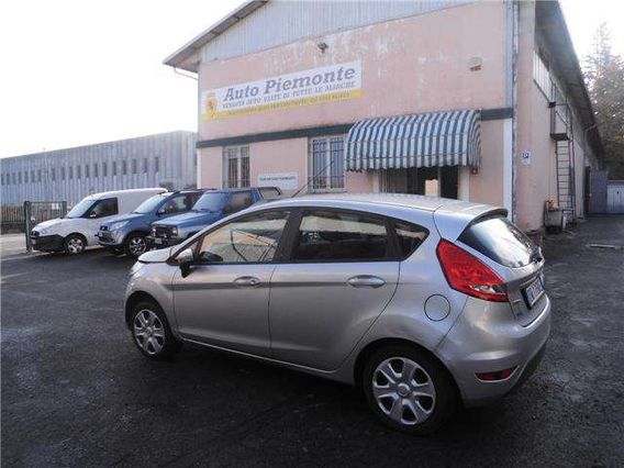 Ford Fiesta 1.4 TDCi 68CV 5 porte Titanium