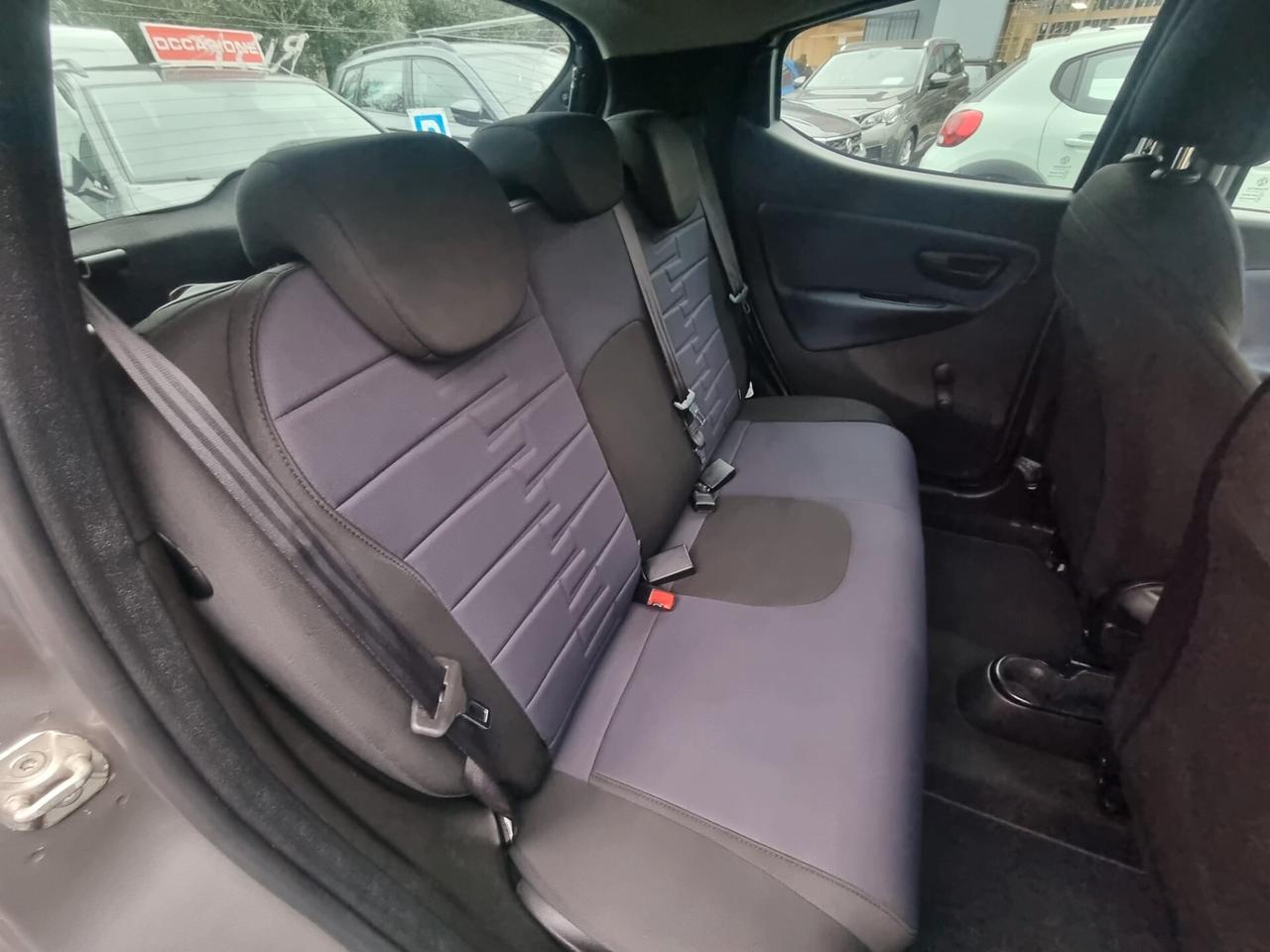 Lancia Ypsilon 1.0 FireFly 5 porte S&S Hybrid Gold Plus