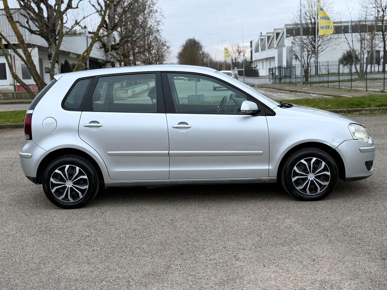 VOLKSWAGEN POLO 1.4 BENZINA AUTOMATICO