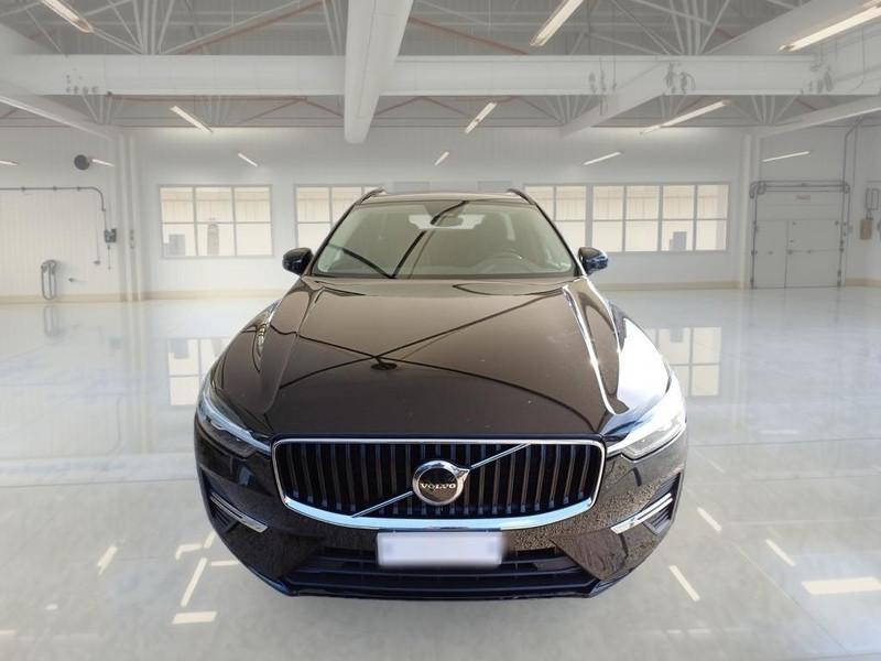 VOLVO XC60 B4 D AWD automatico Momentum Pro