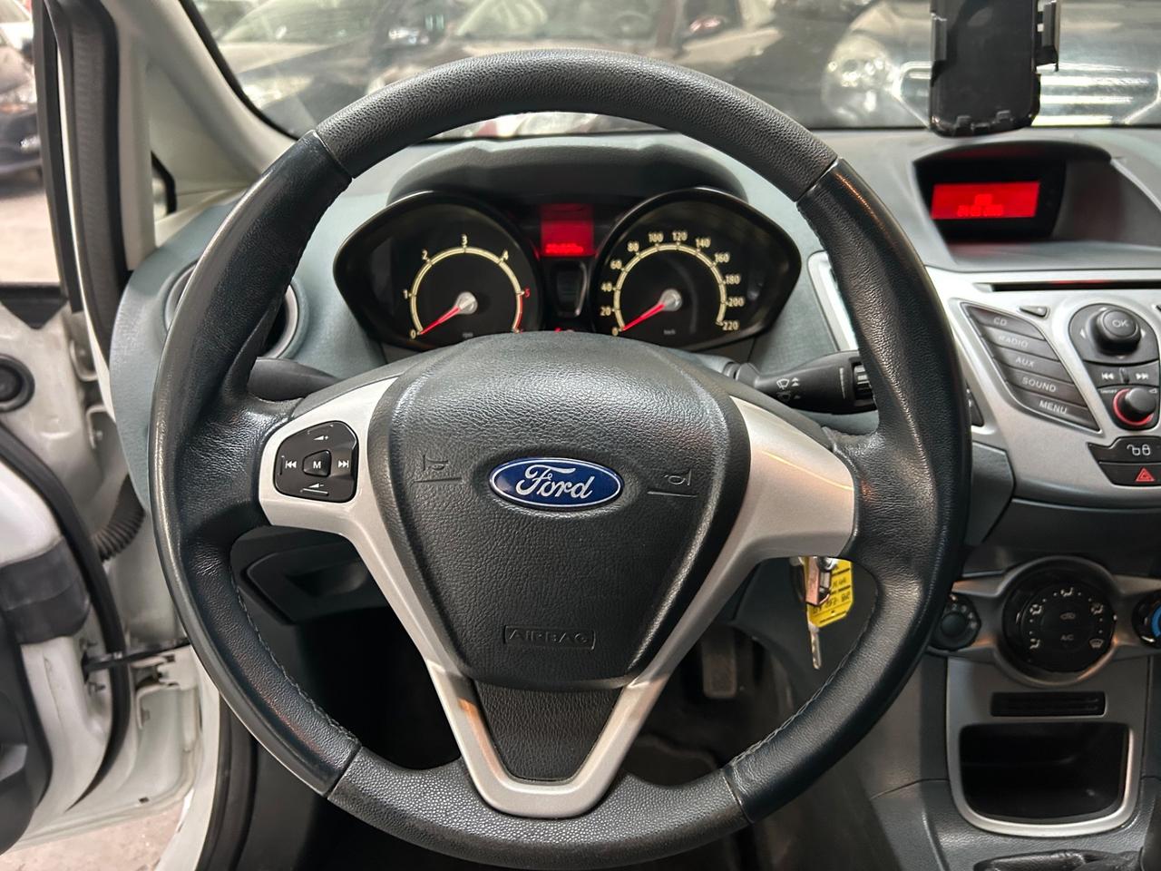 Ford Fiesta 1.4 TDCi 68cv 5p. Titanium