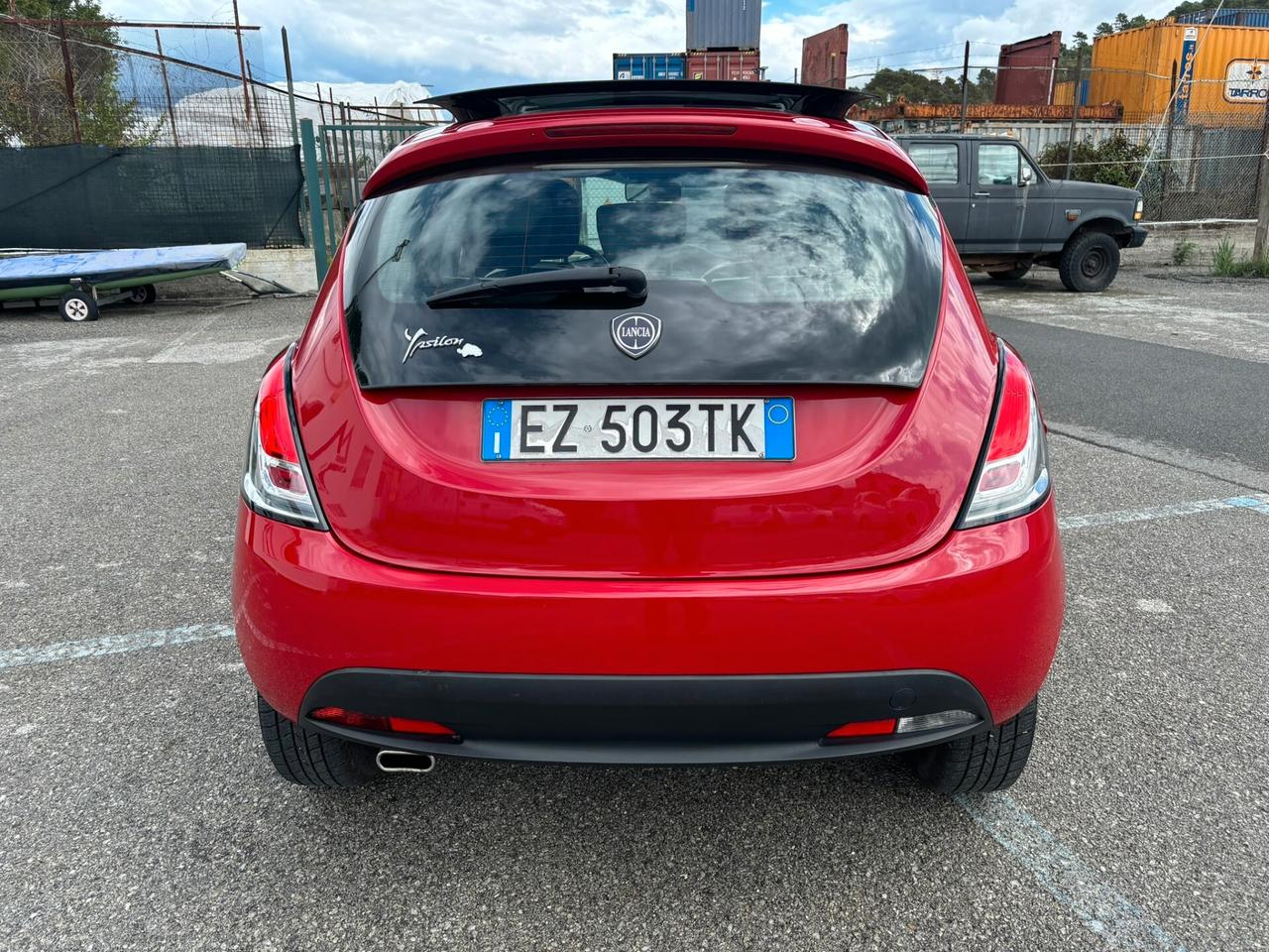 Lancia Ypsilon 1.2 69 CV 5 porte TETTO APRIBILE OK NEOPATENTATI