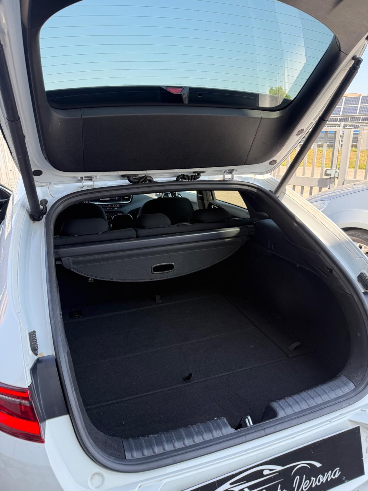 Kia ProCeed 1.6 CRDI DCT GT Line