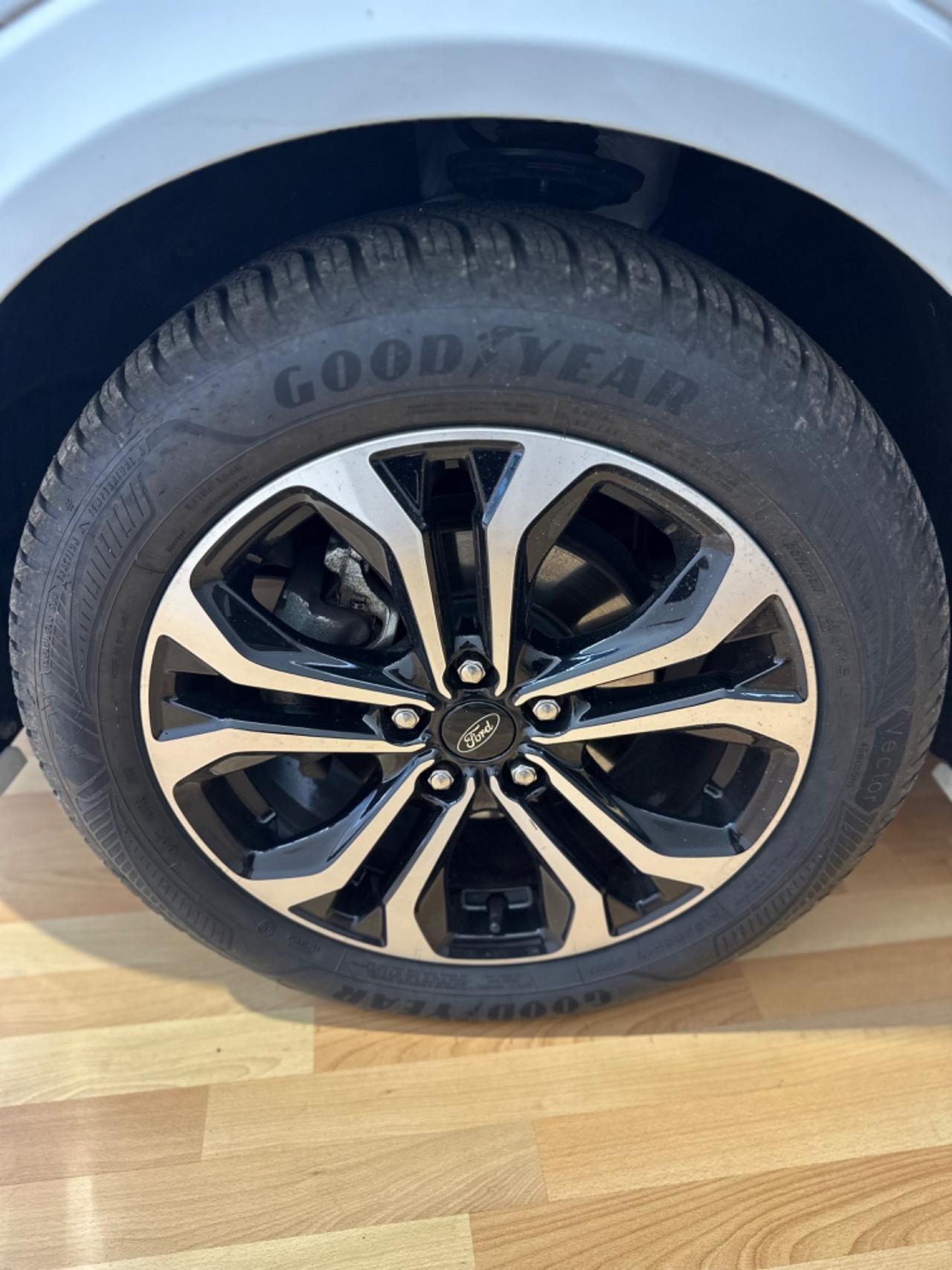 Ford Puma 1.0 EcoBoost Hybrid 125 CV S&S aut. ST-Line