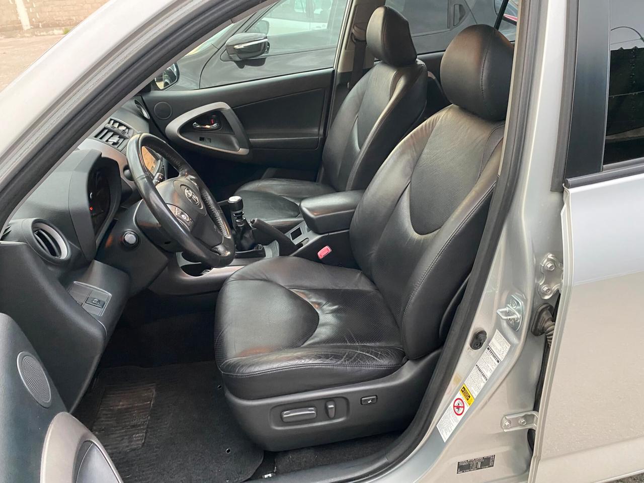 Toyota RAV 4 2.2diesel 177cv 4x4 da vetrina 2009
