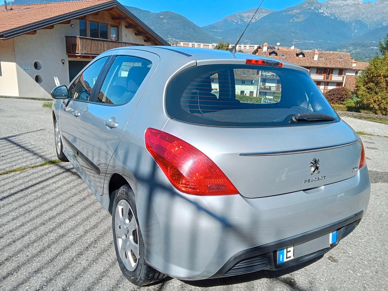 Peugeot 308 1.4 VTi 98CV 5p. Access