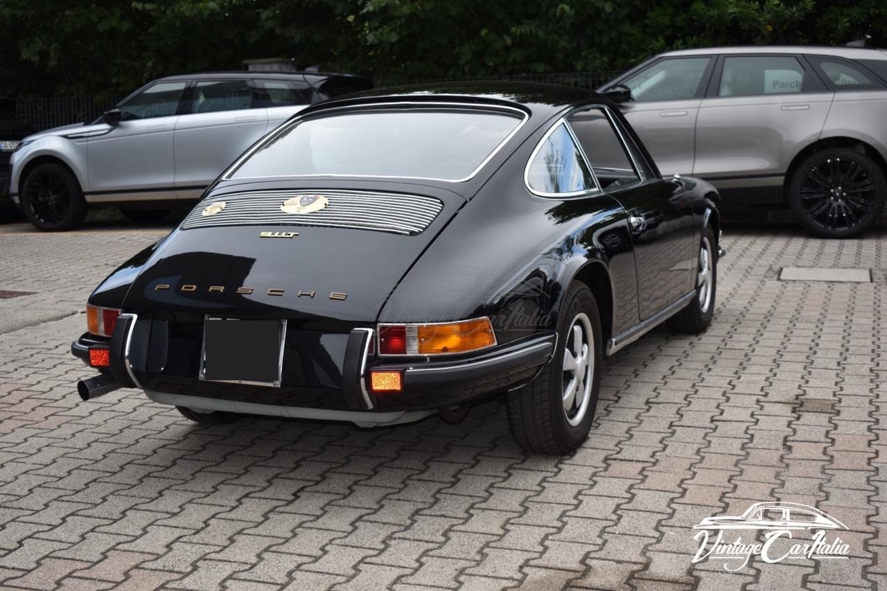 Porsche 911 2.2T
