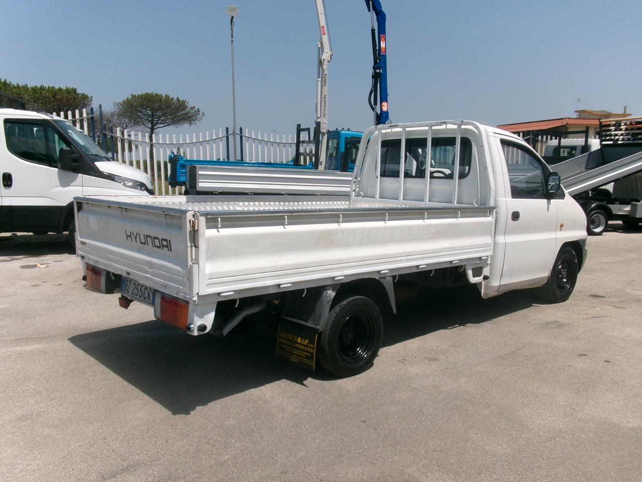 Hyundai H-1 2.5 TDI CASSONE FISSO